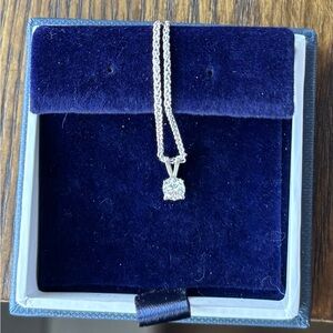 Elegant Diamond Pendant Necklace